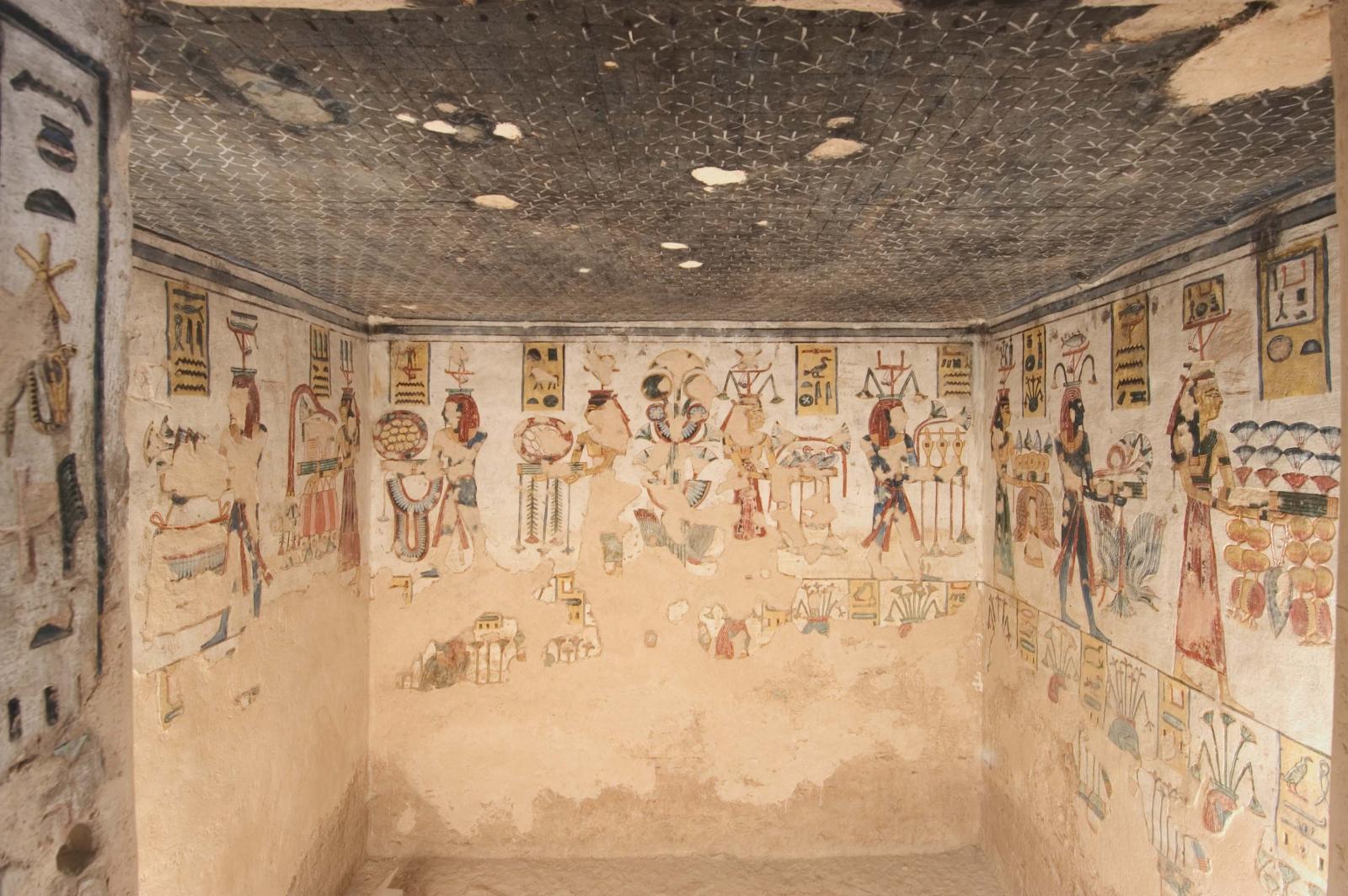 KV 11: Side Chamber Cb: general view