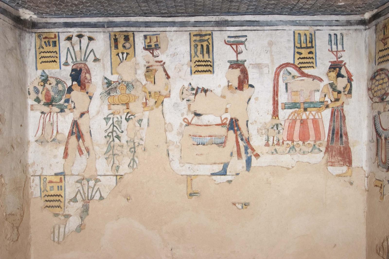 KV 11: Side Chamber Cb: left wall