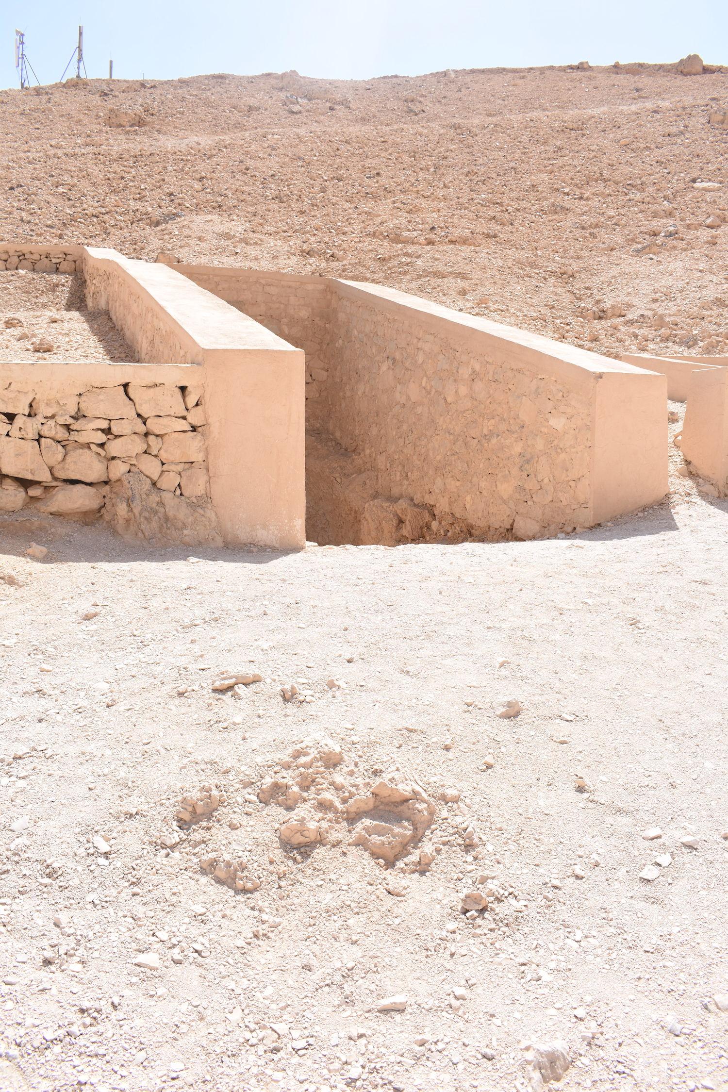 ARCE/VOQ.00586.jpg