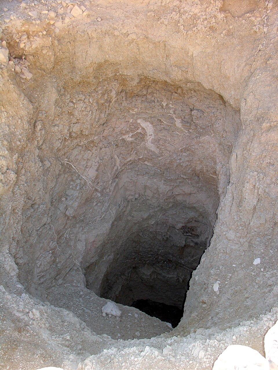 GCI/VOQ.00241.jpg