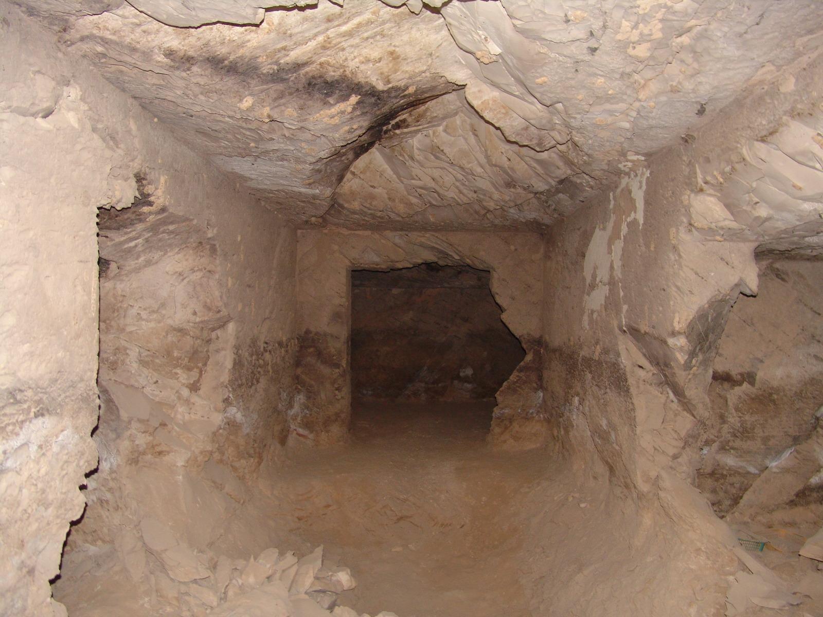 GCI/VOQ.01122.jpg
