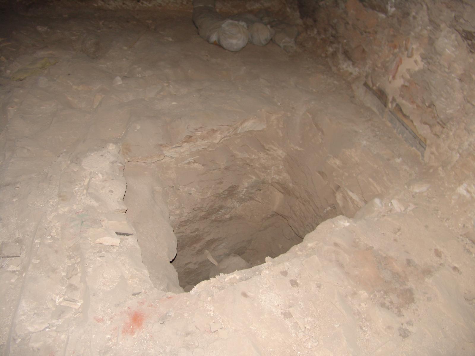 GCI/VOQ.01586.jpg