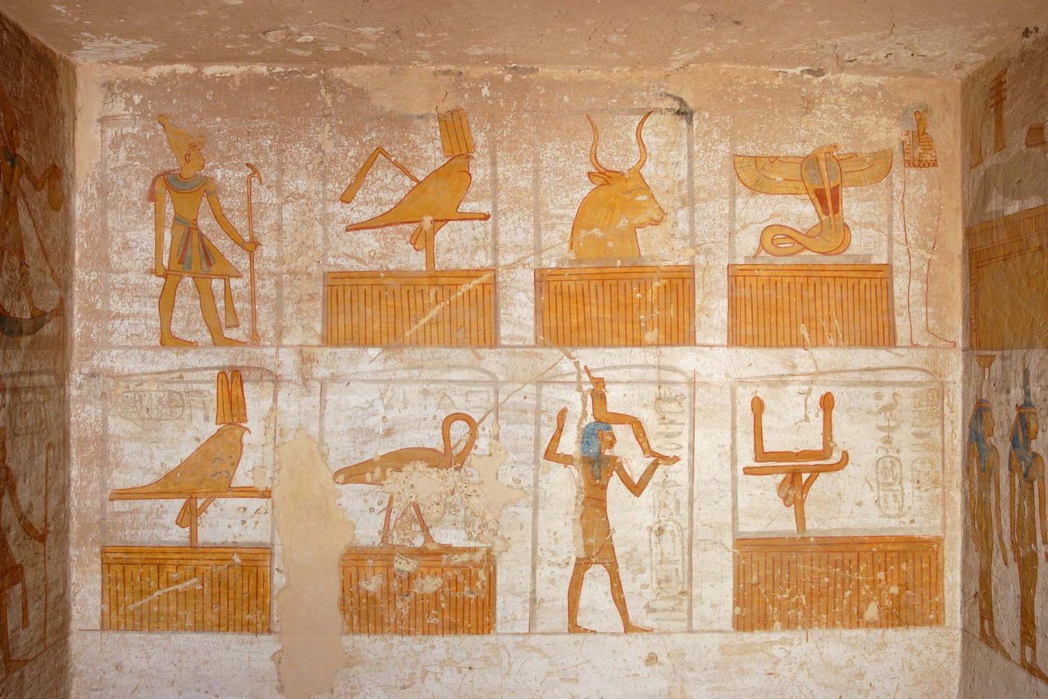 Left wall, chamber E.